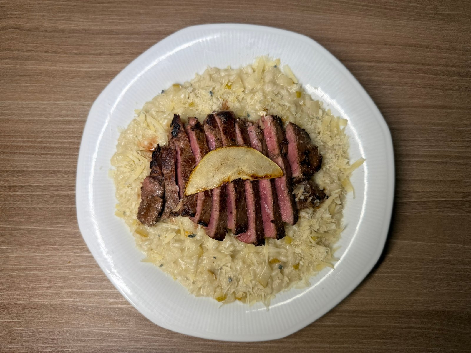 Risoto de Pera com Gorgonzola acompanhado de Flat Iron 1 Risoto de Pera com Gorgonzola acompanhado de Flat Iron