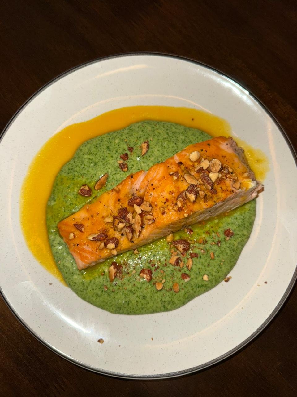 Salmão com Creme de Espinafre e Redução de Laranja (2 pessoas) 1 Salmão com Creme de Espinafre e Redução de Laranja (2 pessoas)
